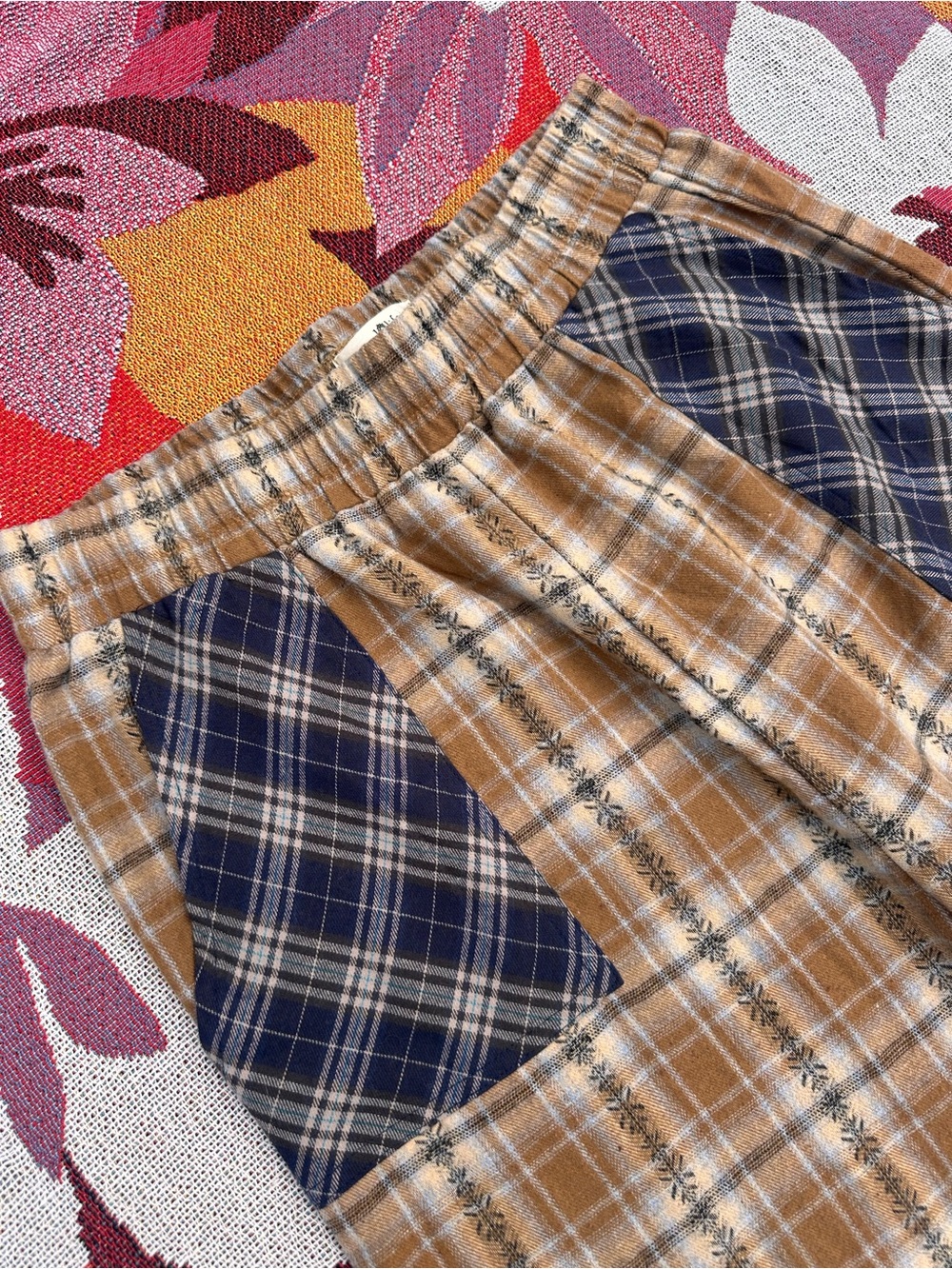 Natural Life Beckett Flannel Pants - Picture 3 of 5
